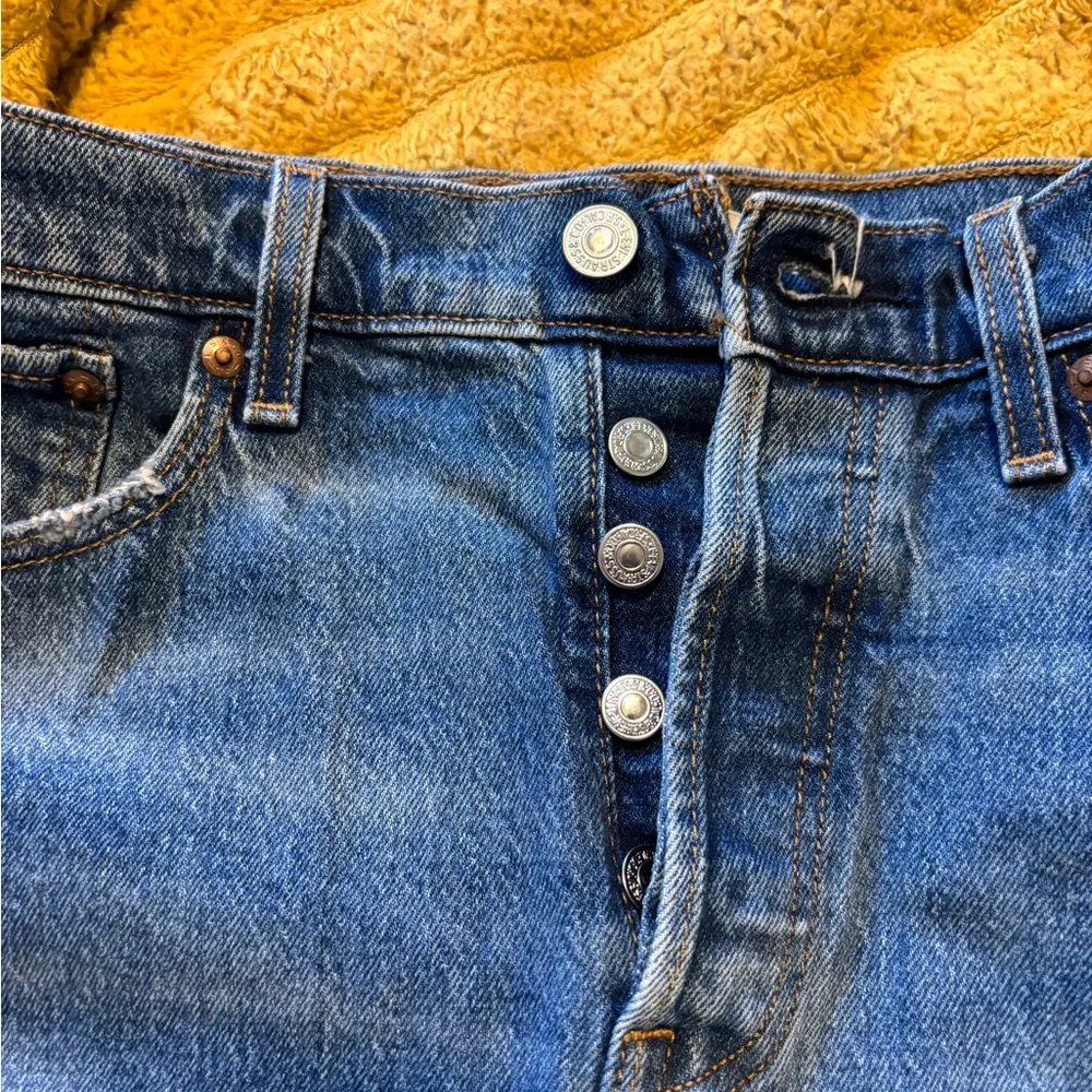 Levi's Women's Straight Leg Wedge Jean - Picture 7 of 7